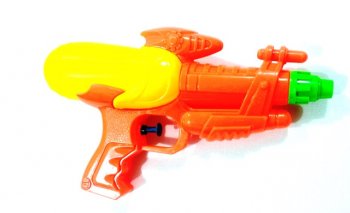 PISTOLA DE PLASTICO LAN?A  AGUA MD CX 96